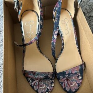 Jessica Simpson Floral Heels - navy and Pink